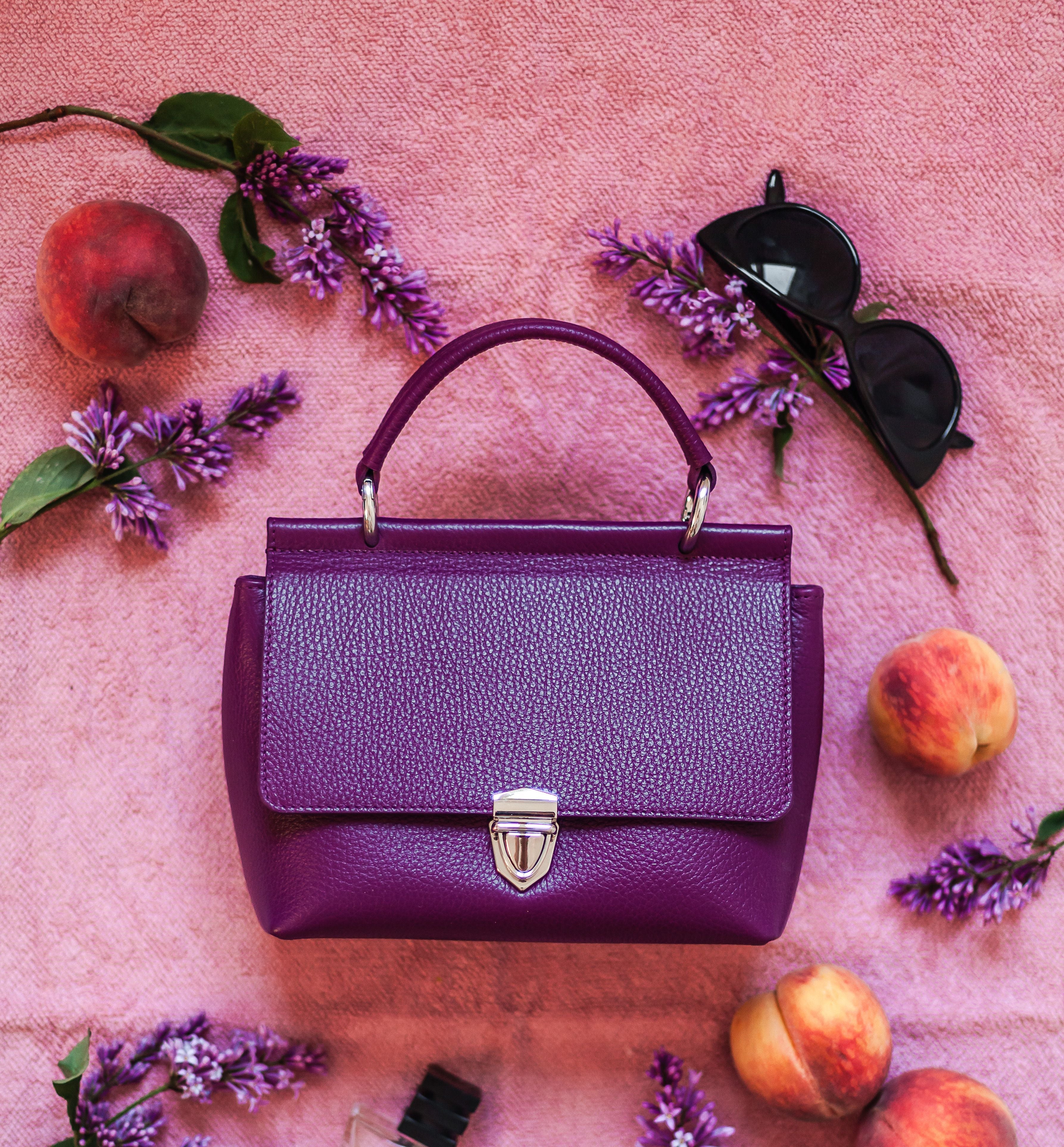 Fresh Eye-Catching Accessory Staples